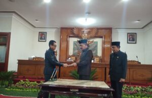 Pemkab Tulungagung Serahkan Rancangan KUAPPAS 2025