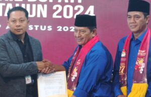 Pasangan Santoso – Samsul Umam Resmi Mendaftar sebagai Calon Bupati dan Wakil Bupati Tulungagung