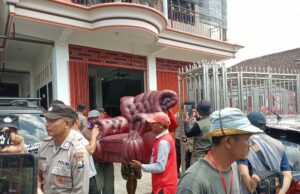 Eksekusi Rumah di Desa Gesikan Berujung Ketegangan, Pemilik Lakukan Perlawanan