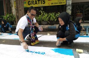 Seribuan Siswa Membatik Ciprat Bareng