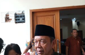 Kerugian Puluhan Juta, Petani Susu Sendang Terkendala Jalan Putus