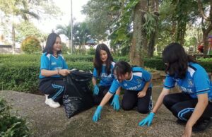 SMAK Tulungagung Rayakan HUT ke-57 dengan Aksi Lingkungan dan Cabut Paku