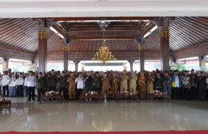 Penahanan Ijazah di Mojokerto, BASNAS Bantu 200 Siswa Tebus