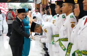 Pesan Bupati Mojokerto pada Anggota Paskibraka HUT RI ke-80