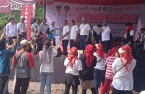 Wabub Tulungagung Meriahkan Jalan Sehat Dalam Rangka HUT RI Ke 80 Dan Harkop Ke 78