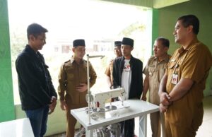LKS Baitu Husodo Mojokerto Tempat Rehabilitasi Eks NAPZA Dapat Bantuan Mesin Jahit
