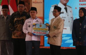 Dorong Bidang Pendidikan, Pemkab Mojokerto Gelontorkan Beasiswa Rp1 Milyar