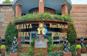 Menelusuri Jejak Megah Majapahit di Wisata Desa BMJ Mojokerto, Rumah bagi Patung Gajah Mada Tertinggi di Indonesia