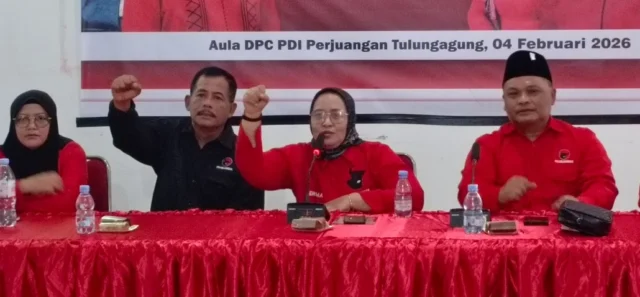 dok, ketua DPC PDI Perjuangan Erma Susanti saat memberikan Arahan