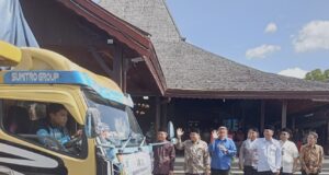 47 Ton Beras Zakat Fitrah di Salurkan Bupati Tulungagung Bersama Baznas Kepada Penerima