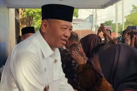 BUPATI TULUNGAGUNG TERAPKAN WFH SETIAP JUMAT, PEJABAT WAJIB TETAP NGANTOR foto; Bupati Tulungagung, Gatut Sunu Wibowo