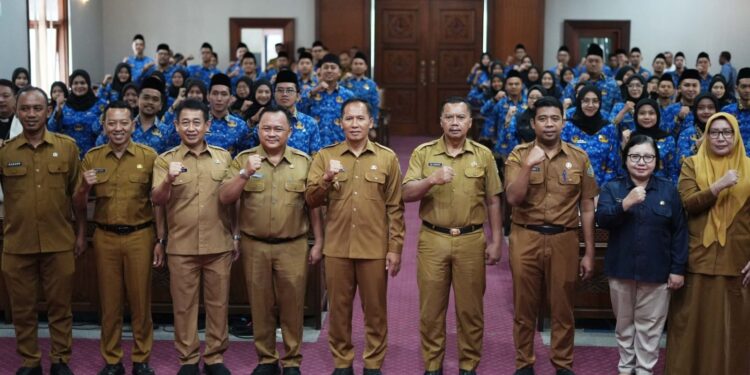Plt Bupati Tulungagung, Ahmad Baharudin, Lantik 74 Pejabat Fungsional, Tekankan Profesionalitas dan Tanggung Jawab