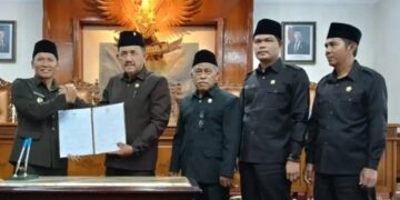 DPRD MENYAMPAIKAN REKOMENDASI LKPJ BUPATI TAHUN ANGGARAN 2025