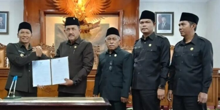 DPRD MENYAMPAIKAN REKOMENDASI LKPJ BUPATI TAHUN ANGGARAN 2025