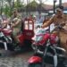 Plt Bupati Tulungagung Ahmad Baharudin, SM, MM, Bersama Dandim 0807 Letkol Arh Hanny Galih Satrio, S.IP, M.Han, Menyerahkan 82 Unit Kendaraan Roda Tiga Untuk 41 Desa