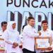 Menteri Koperasi Di Bakorwil Pamekasan, Memberikan Penghargaan Plt. Bupati Tulungagung Ahmad Baharudin Pembina Koperasi Andalan Jatim