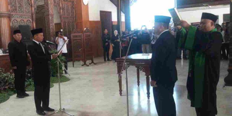 Tri Hariadi Resmi Dilantik Jadi Sekda Tulungagung, Siap Perkuat Kolaborasi dan Tata Kelola Pemerintahan