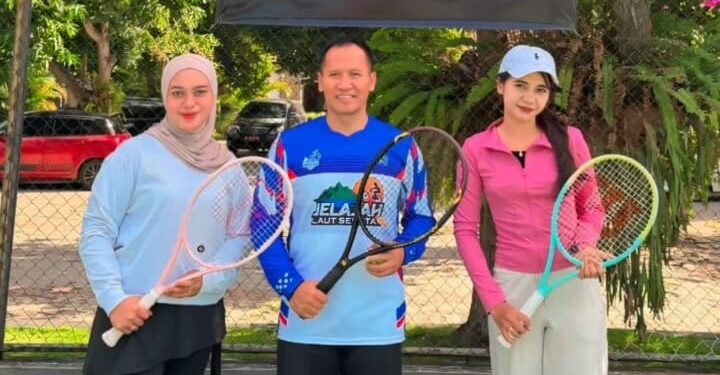 Plt. Bupati Tulungagung, Menyapa Komunitas Tenis Beginner di Lapangan Pendopo