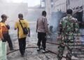 Kebakaran Hebat Melanda Pabrik PT YWI, Polres Lamongan Turunkan Tim Gabungan