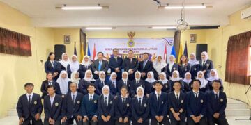 STIE Al-Anwar Mojokerto Gelar Yudisium ke-25, Ketua Kampus Pesan Pentingnya Menjaga Almamater