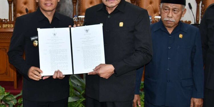 DPRD Kabupaten Tulungagung Menggelar Rapat Paripurna Penyampaian Raperda Perubahan APBD Tahun 2026