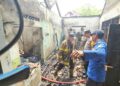 Polsek dan Damkar Lamongan Berhasil Padamkan Kebakaran Rumah Warga di Tikung