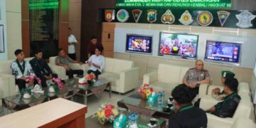Rangkul HMI dan GMNI Lewat Ngobras, Polres Lamongan Perkuat Sinergi Pergerakan Mahasiswa dan Kepolisian