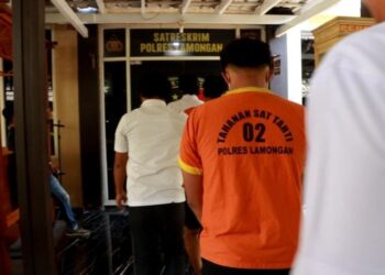 Pengeroyokan Dini Hari di Jalan Raya Karanggeneng Lamongan, Polisi Ringkus 2 Remaja dan Sita Barang Bukti